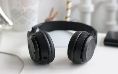 Hoe de juiste koptelefoon bijdraagt aan professionaliteit en efficiëntie